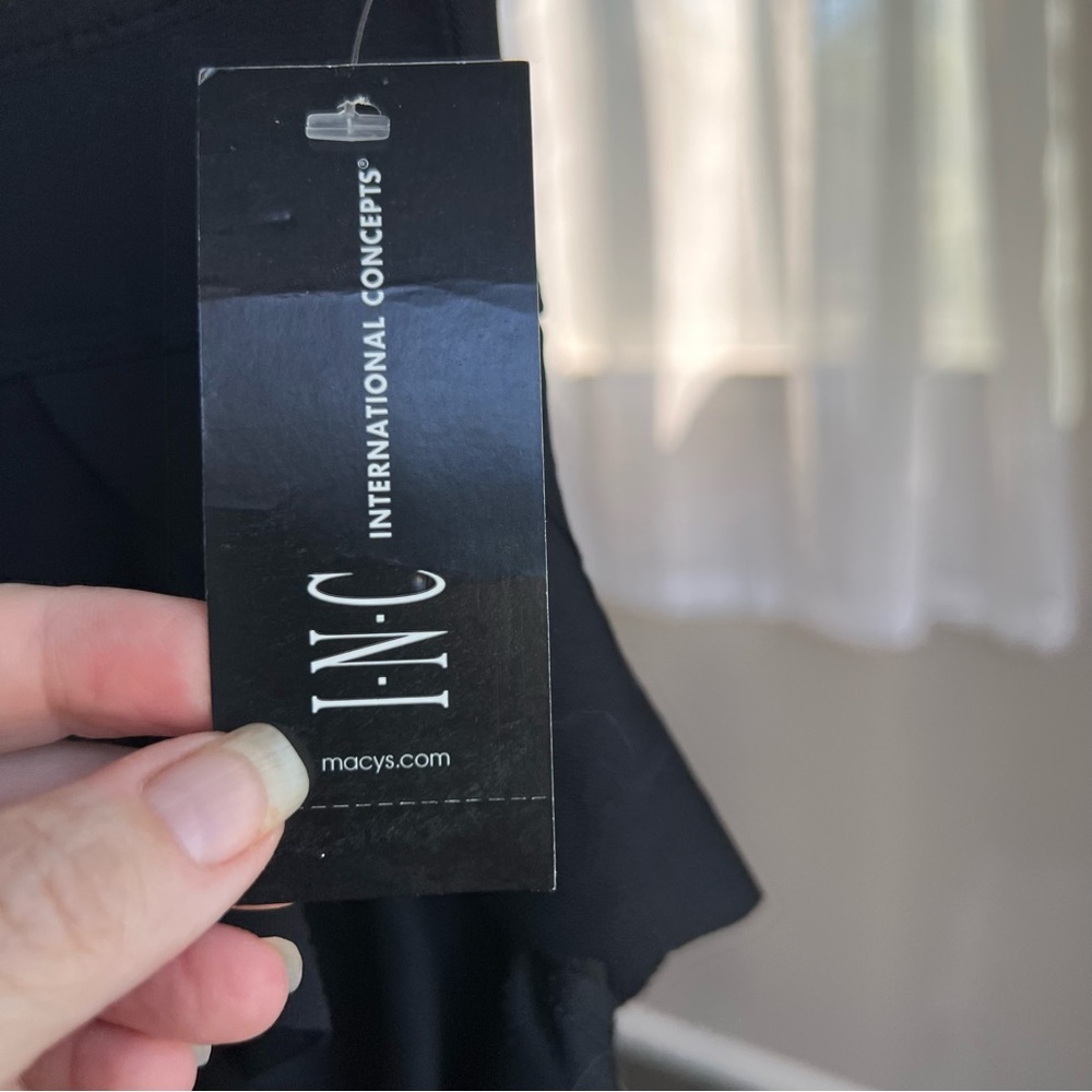 NWT Black Ruffled Mini Skirt - Picture 3 of 7
